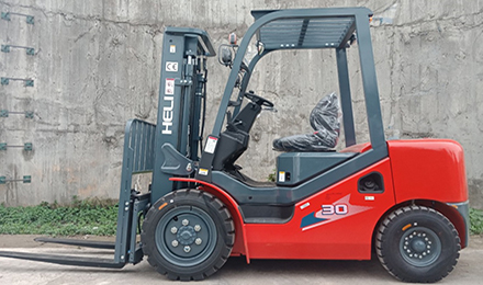 Xe nâng HELI 3.5 tấn và giá bán chính hãng đang phân phối ở Việt Nam