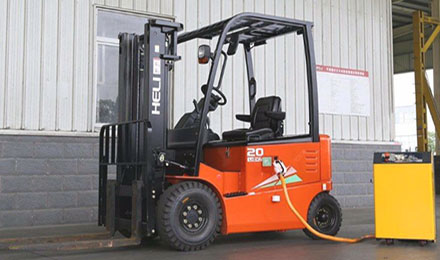 Xe nâng HELI Pin Lithium xuất khẩu đầu tiên tại Châu Âu