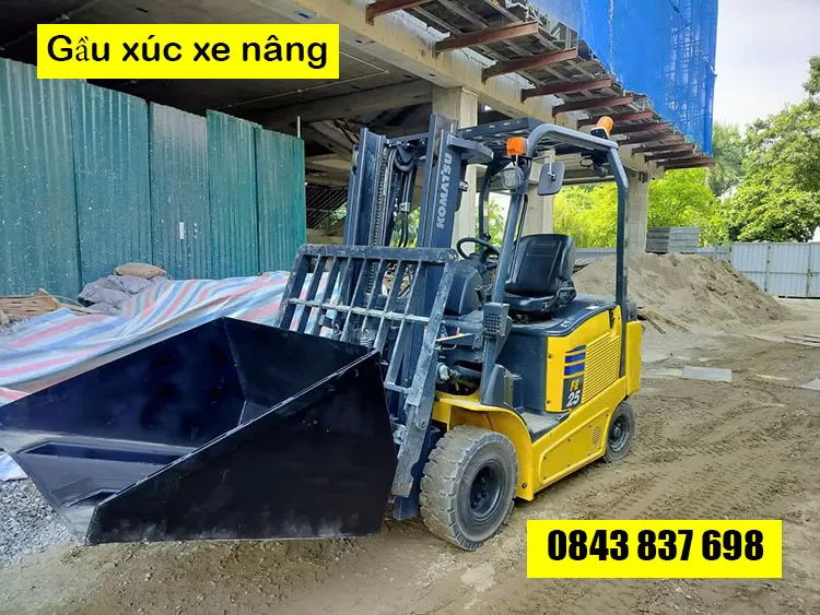 gau xuc xe nang