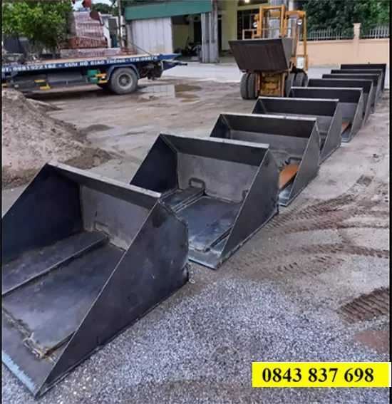 Bán Gầu xúc lắp cho xe nâng hàng