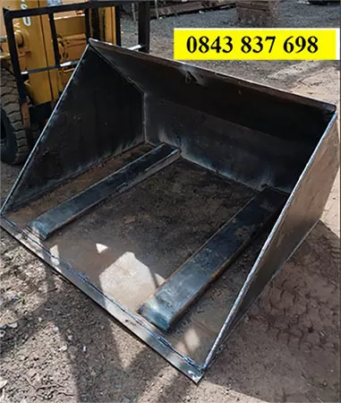 Lưu ý quan trọng khi lắp đặt Gầu xúc xe nâng hàng