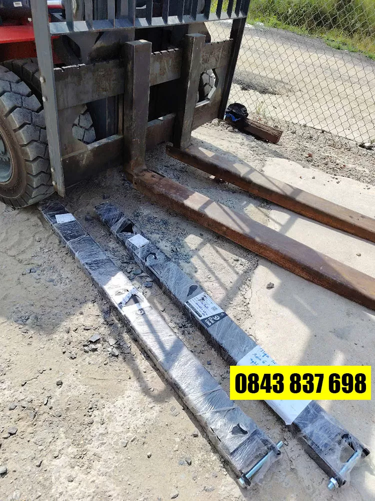 Hướng dẫn lắp đặt Càng phụ xe nâng hàng đúng cách - an toàn