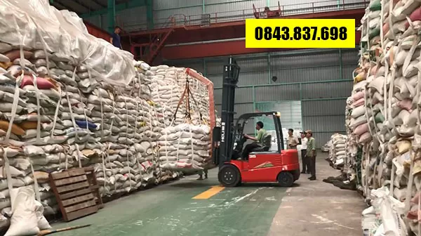 M&oacute;c cẩu xe n&acirc;ng