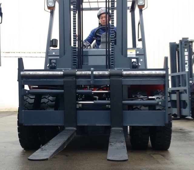 Bộ dịch càng xe nâng 10 tấn Bộ dịch càng xe nâng 10 tấn