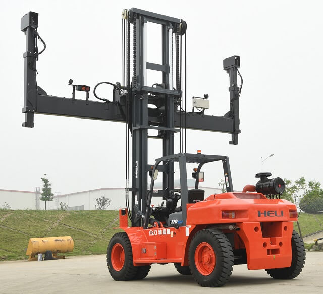 Xe nâng container rỗng Xe nâng container rỗng