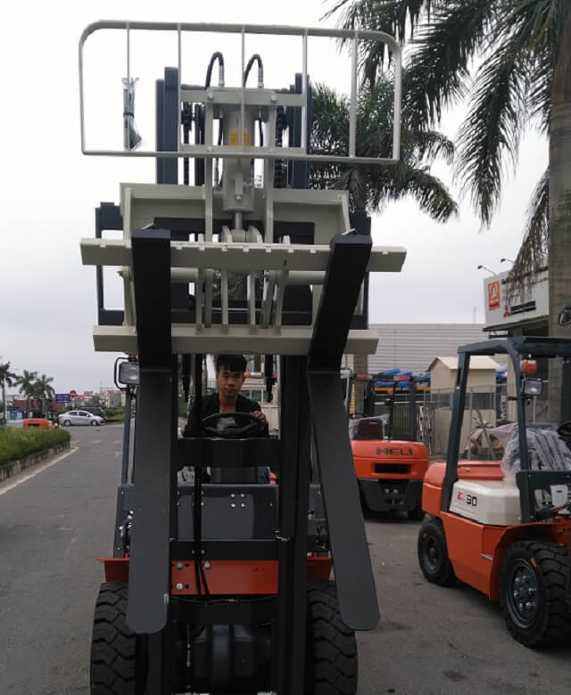 Xe nâng càng đổ Xe nâng càng đổ