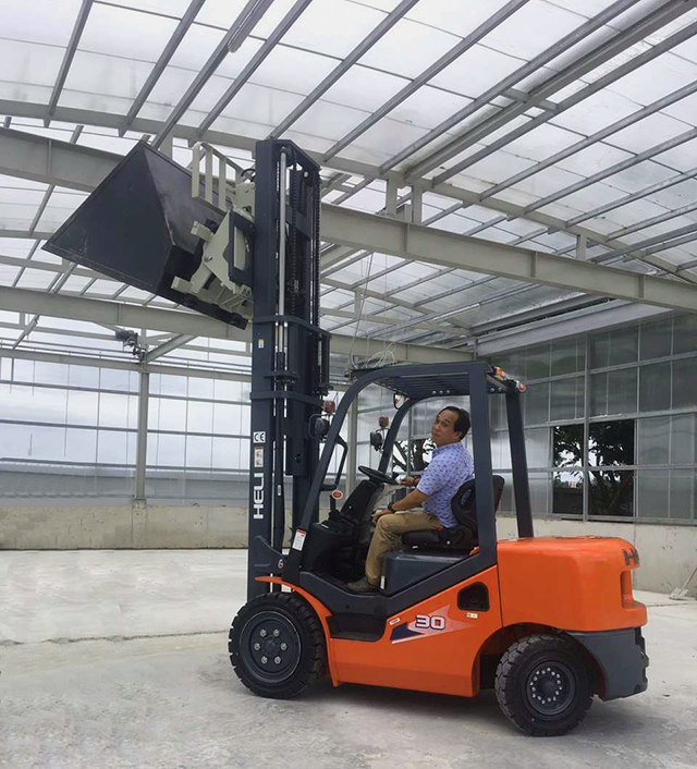 xe nâng lắp gầu xúc xe nâng gầu xúc