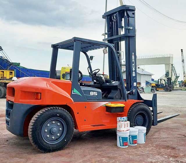 Xe nâng 8 tấn Xe nâng 8 tấn