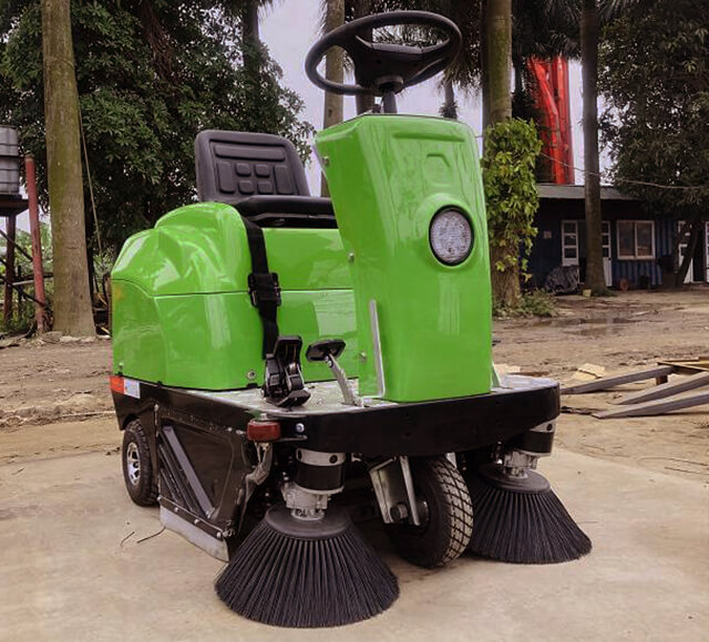 Xe hút bụi công nghiệp Xe hút bụi công nghiệp